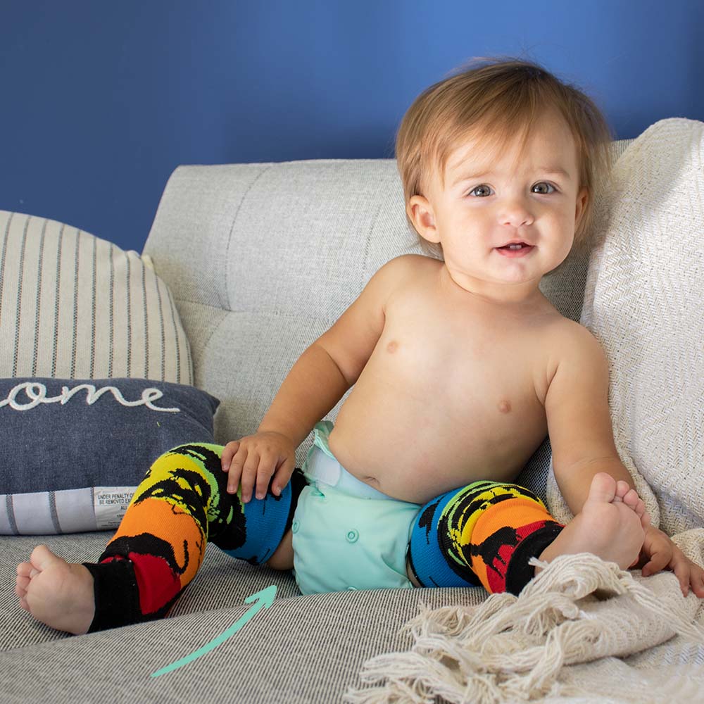 Arrow emphasizing rolled leg elastics
